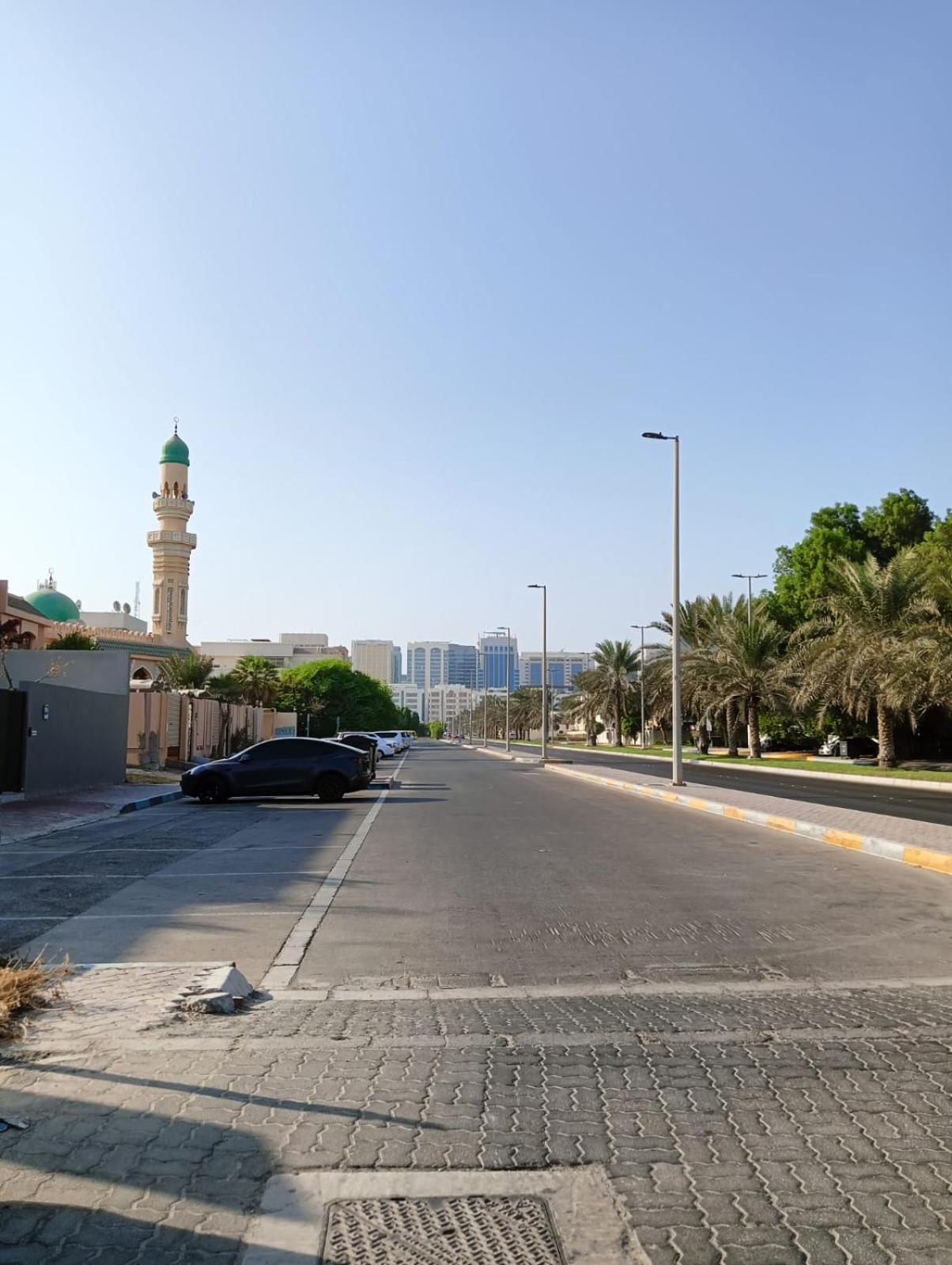 Suitable Studio Family&friends -abudhabi